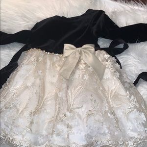 cute black and white children’s dress! 2 T